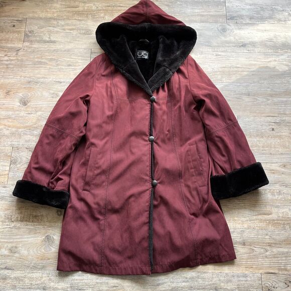 Utex Design Winter Coat Women's Small Oversized Full Length Faux Fur Vintage Red - Picture 1 of 10